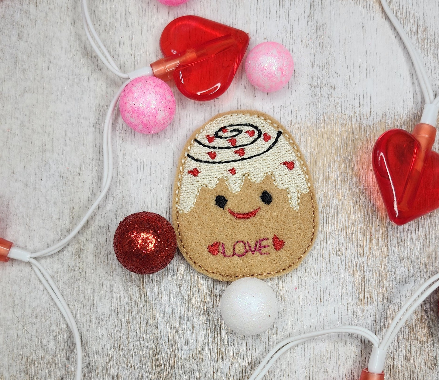 Squishy Cinnie Roll Embroidery Design