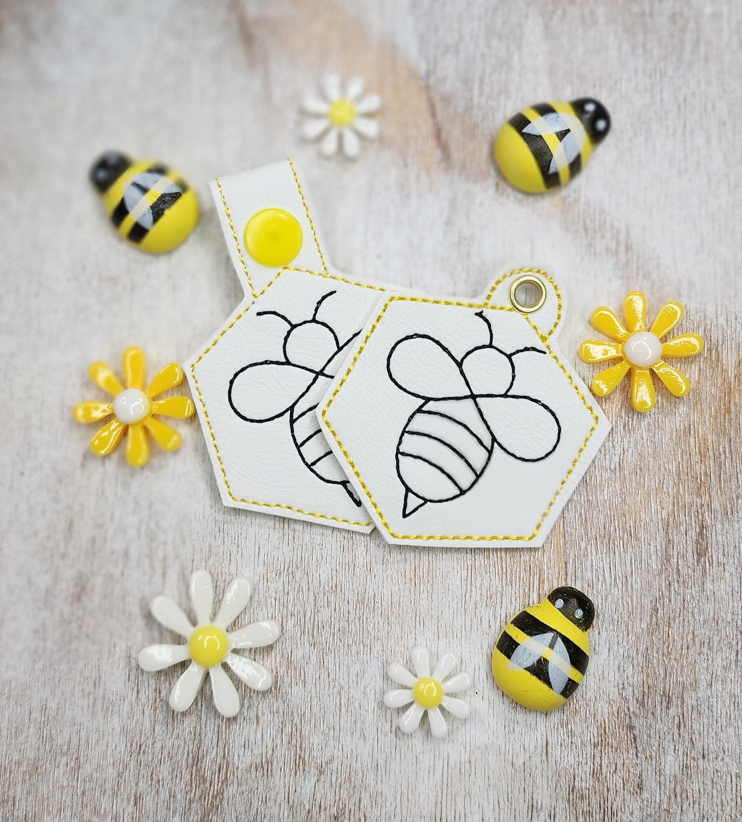 Bee Set Embroidery Design